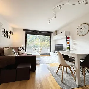 life-and-apartment-a-pie-de-pistas-el-tarter.andorra-la-vella-hotels.net/